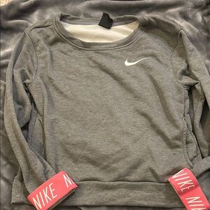 Nike Women's Gray Sweatshirt with Pink sleeve has pockets and cropped
